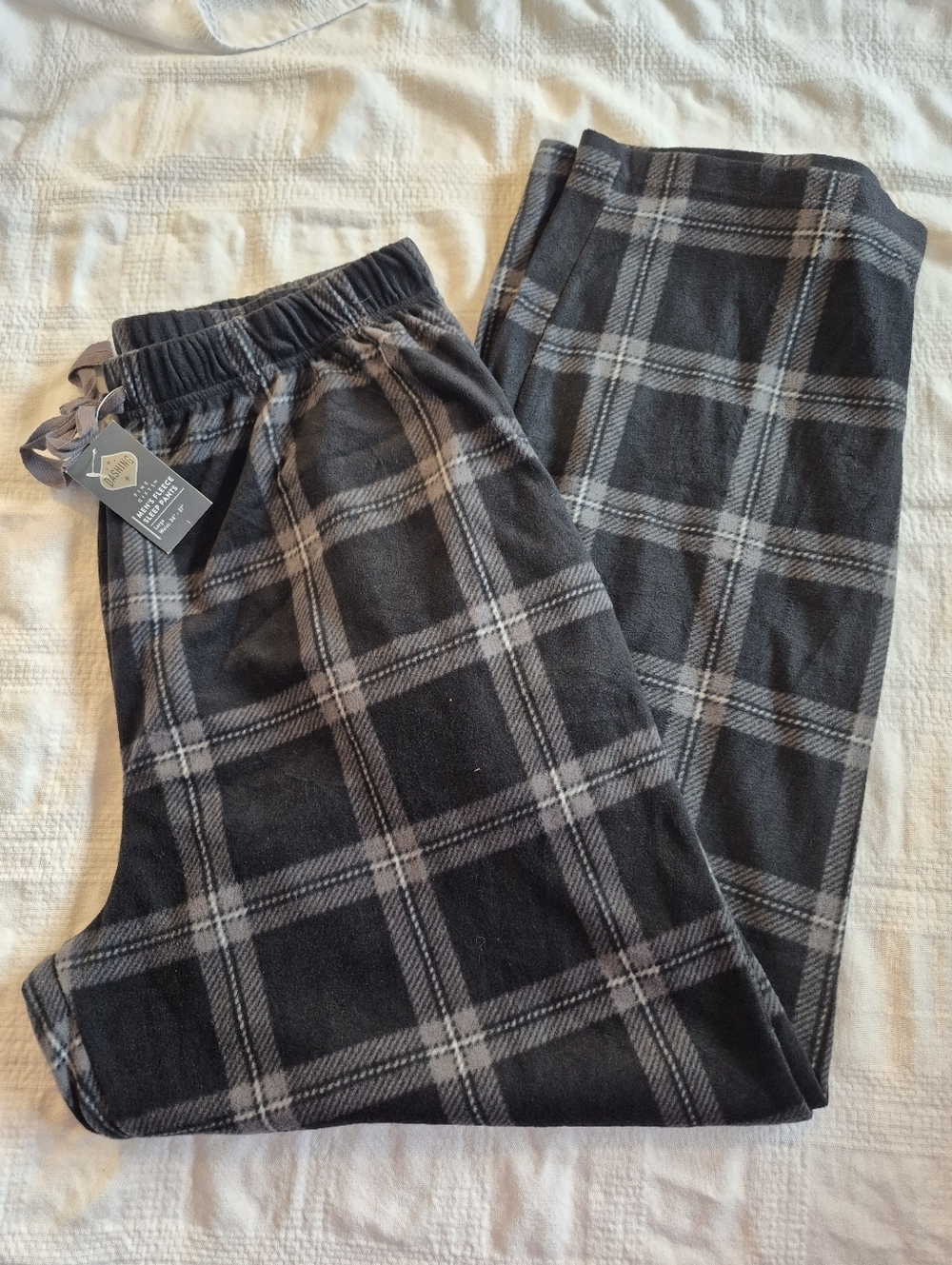 Dashing men's Large black / gray plaid fleece pajama pants, side pockets NWT